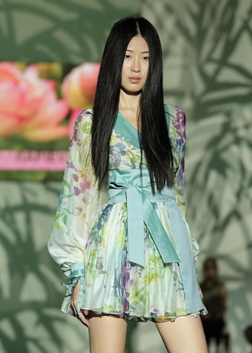 Lotus look 11